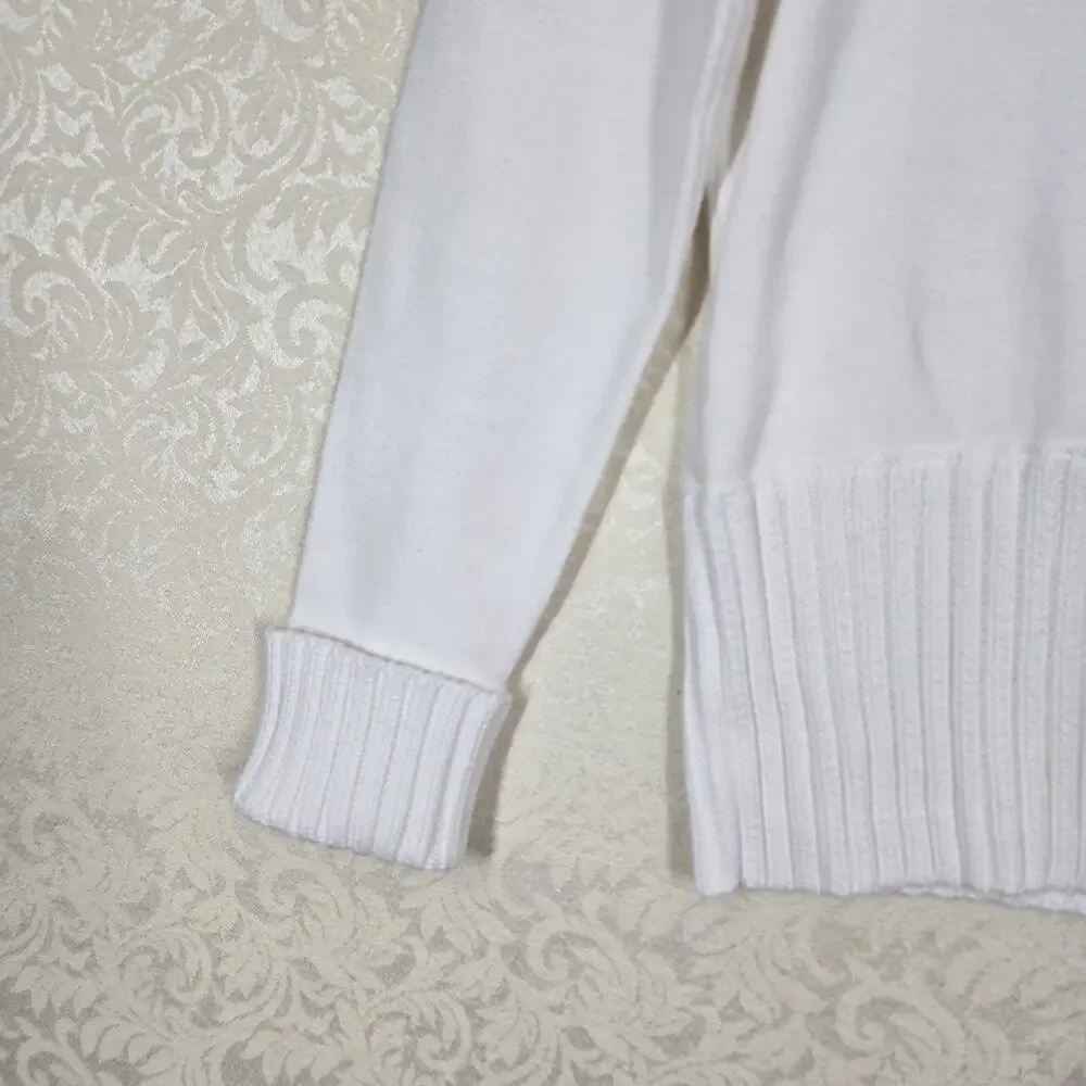 111 State vintage white